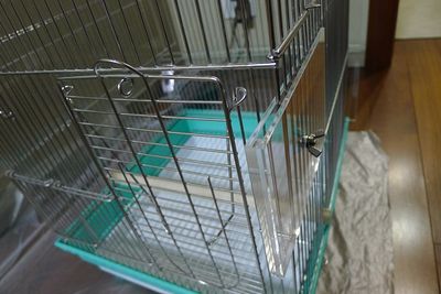 �������ɃA�N������ݒu