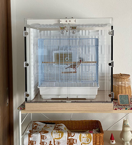 文鳥のアクリルケース 防音仕様