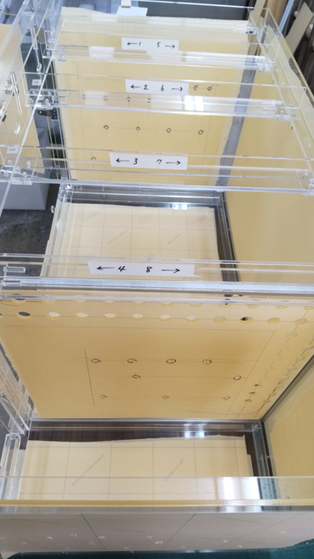 上から見たアクリルケース